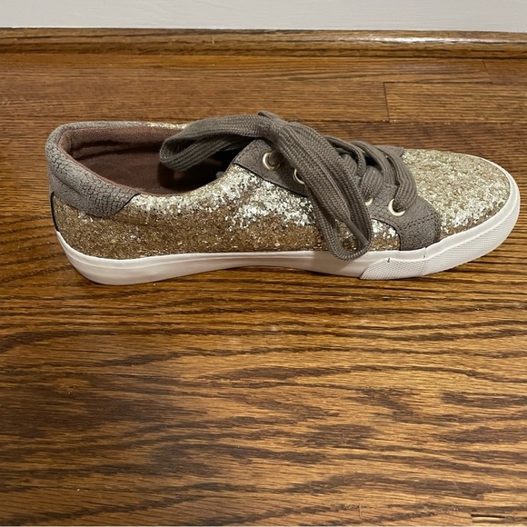 **4/$12** Not Rated Gold Glitter Ladies Tie Up Sneakers Size 8 - Picture 7 of 9
